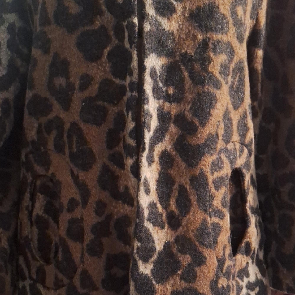 Betsey Johnson Brown and Black Leopard Swing Coat - Picture 4 of 13